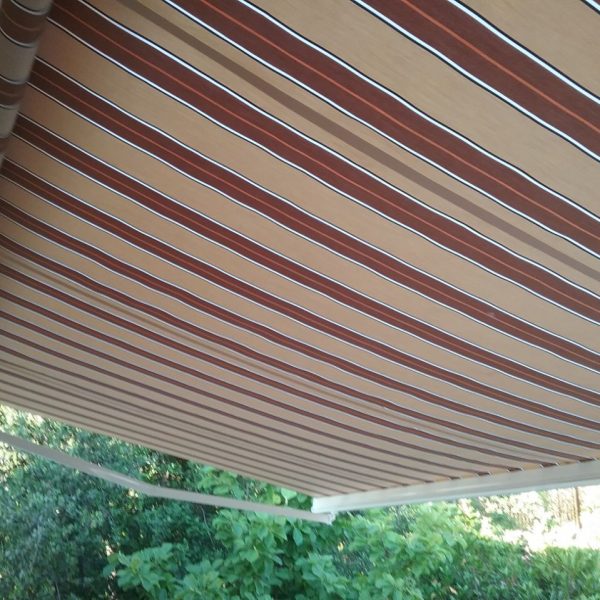 Toldos Verticales y Proyectantes